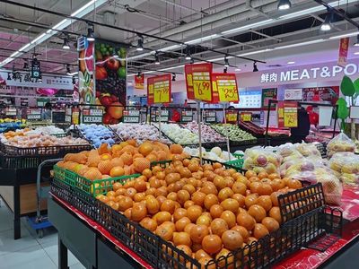 平谷各大商超货足价稳 新鲜水果平价惠民